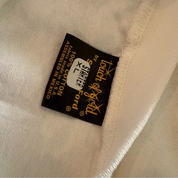 EUC White Houston Rockets 1995 World Champions Graphic T-Shirt Back to Back Gold - Picture 8 of 9